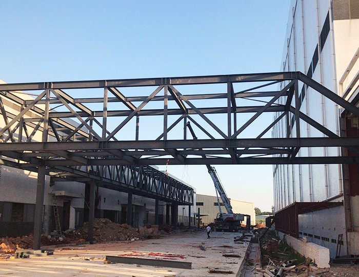 三全食品华南基地钢结构工程低温输送走廊